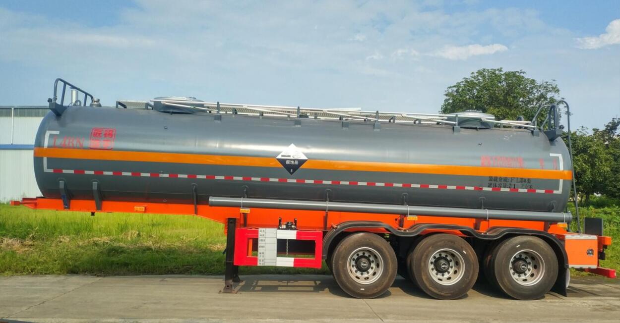 腐蝕性物品罐式運輸半掛車（LDW9406GFW）
